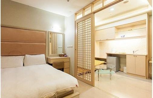 85 Happy Holiday Otel Kaohsiung Dış mekan fotoğraf